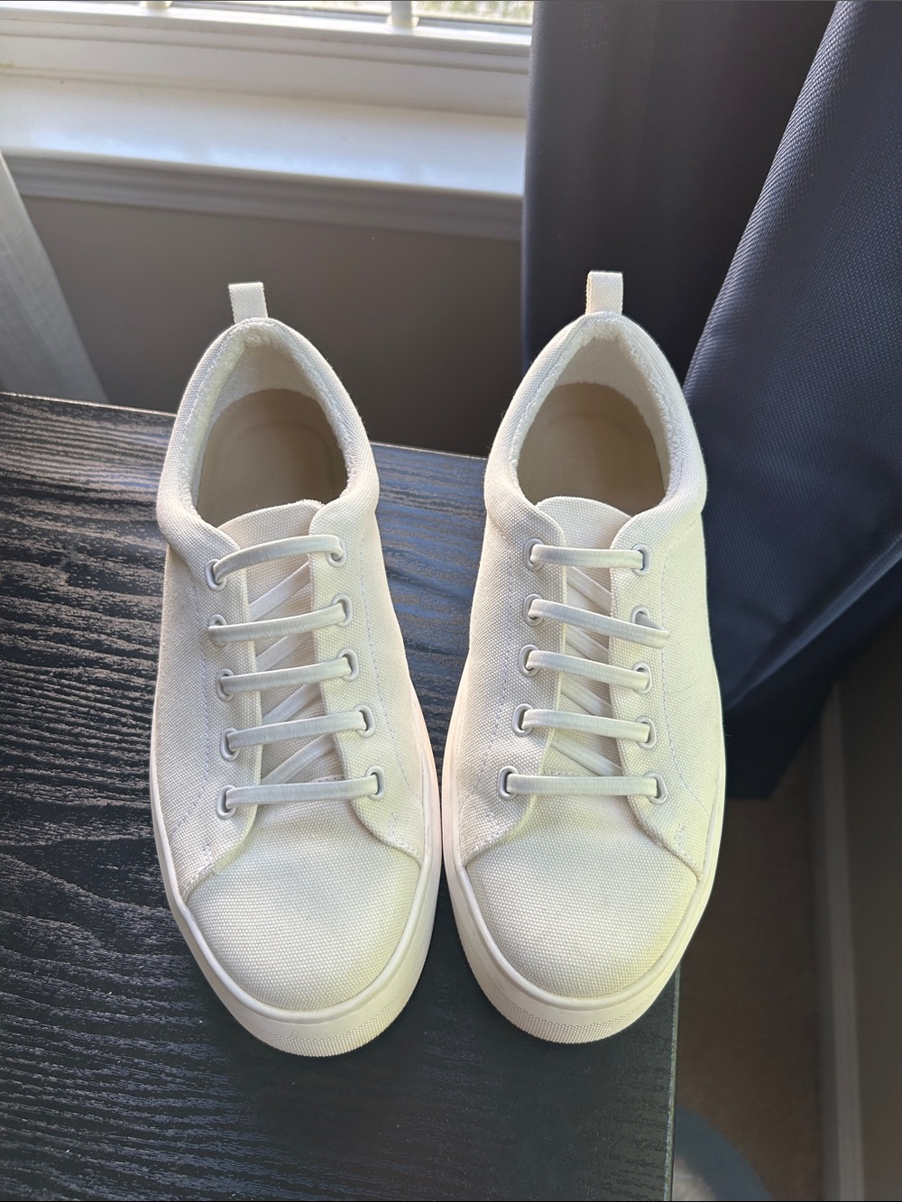 Abeo Women's Cream Canvas Slip On Sneakers Size 8.5 EUC Worn two times